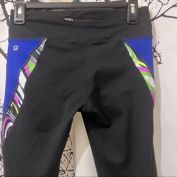 Fabletics Athletic Workout Back Pockets Capri Leggings - Picture 9 of 11